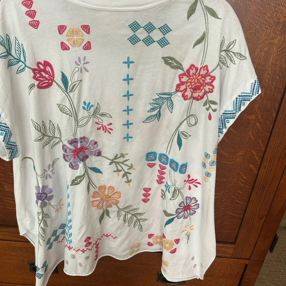 Johnny Was White Short Sleeve Tee with Multicolor Floral Embroidery - Picture 2 of 2